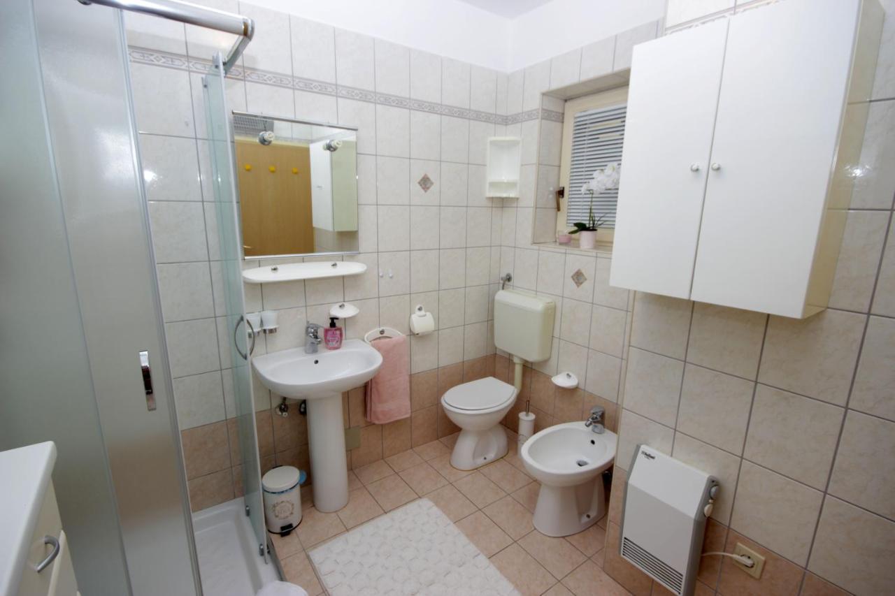 Apartment Ely 라벡 외부 사진